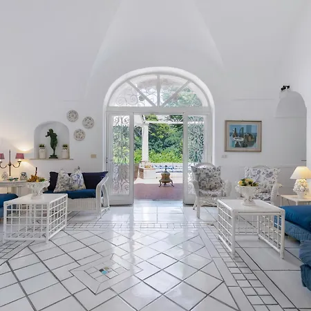 Perla Marina Villa *