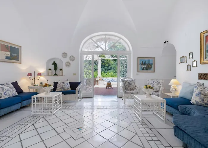 Perla Marina Villa *