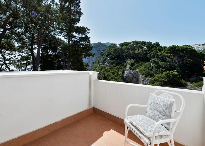 Perla Marina Villa Capri